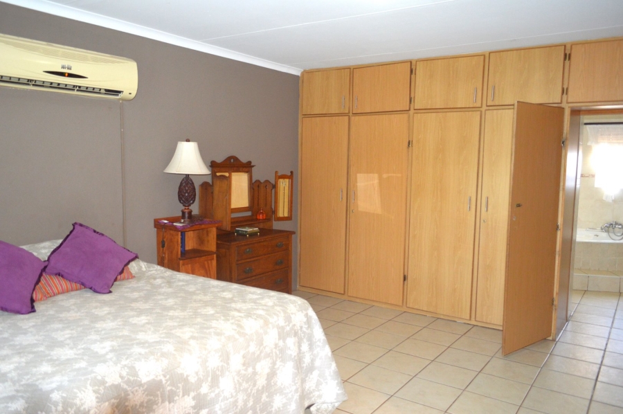 4 Bedroom Property for Sale in Doringkruin North West